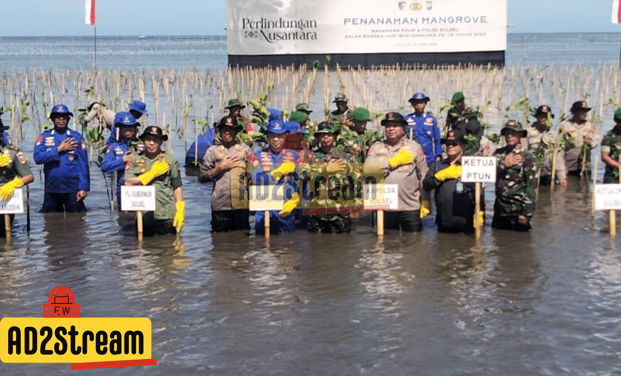 Hut Bhayangkara ke-78 Kabaharkam Pimpin Tabur Bunga