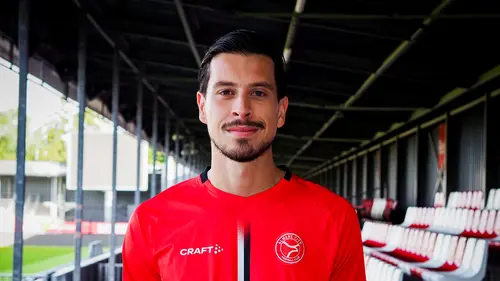 Almere City Ungkap Alasan Di Balik Rekrutmen Thom Haye