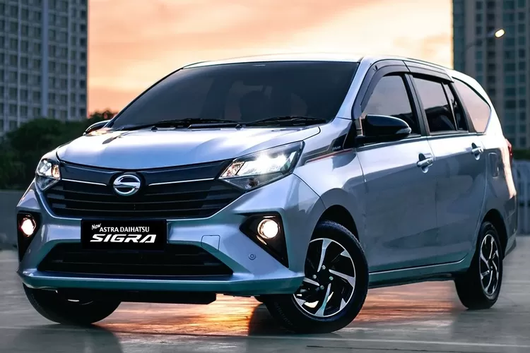 Daihatsu Sigra Tampil Sebagai Mobil Terlaris