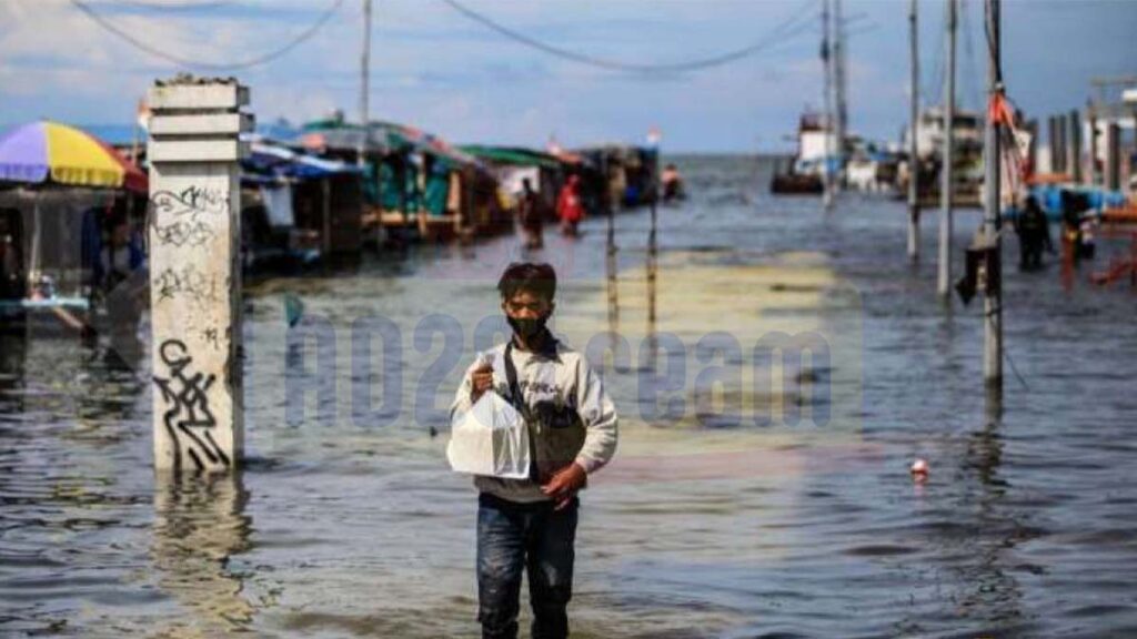 BMKG menyebut banjir rob bisa terjadi di pantai Selat Sunda dan Tangerang Utara