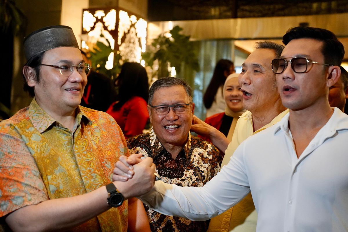 Denny Sumargo dan Farhat Abbas Sepakati Damai